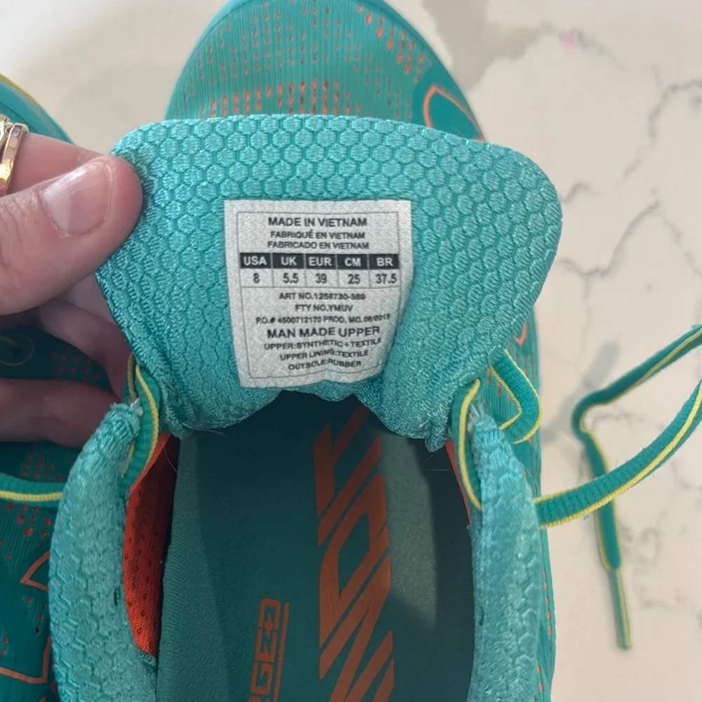Women’s Under Armour Athletic Shoes- size 8 - Picture 6 of 6